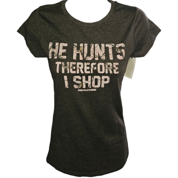 Realtree Tops - NWT RealTree "He Hunts Therefore I Shop" Short Sleeve Tee